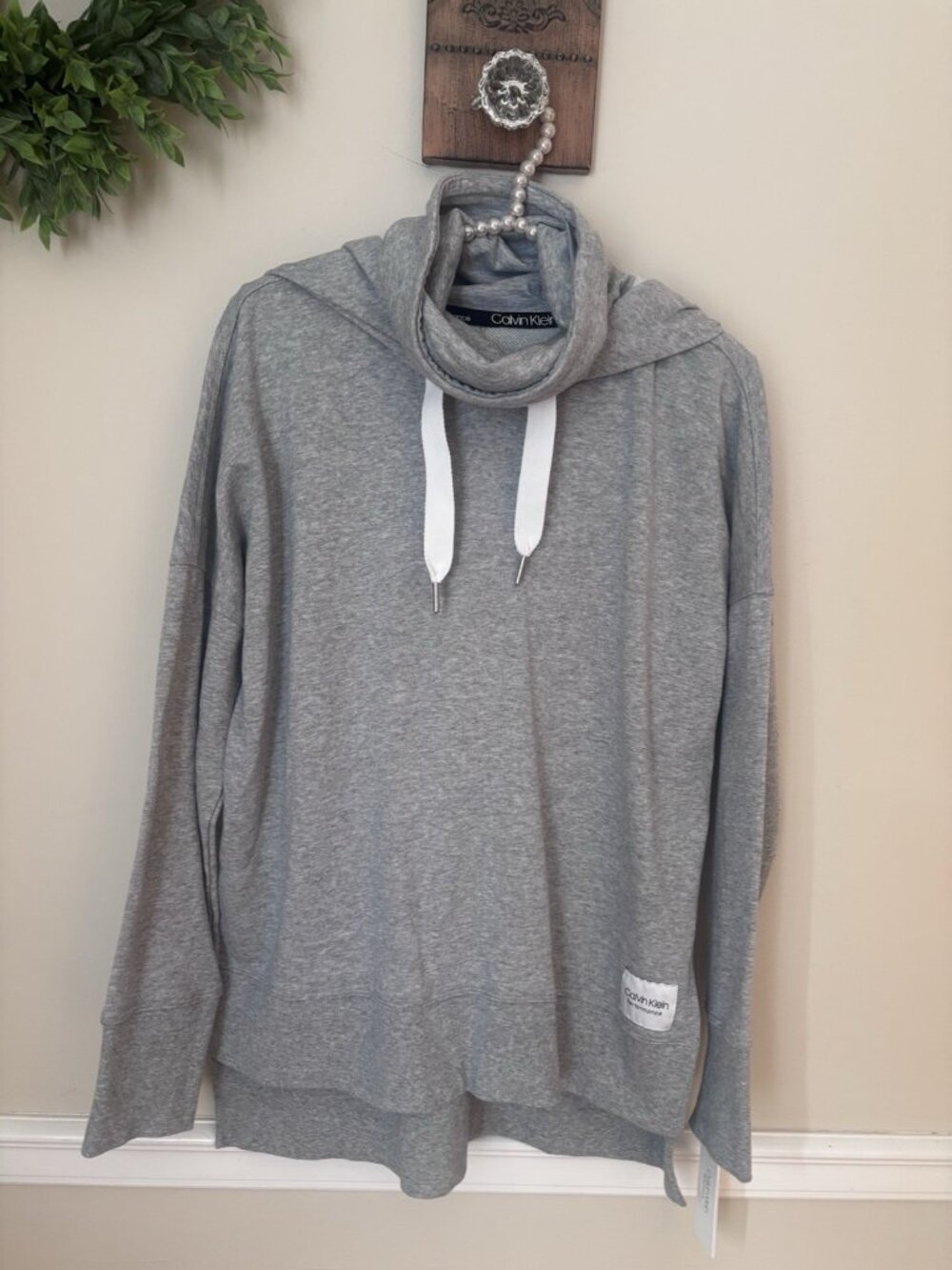NWT Calvin Klein Performance Womens Size M Gray Hooded Sweatshirt